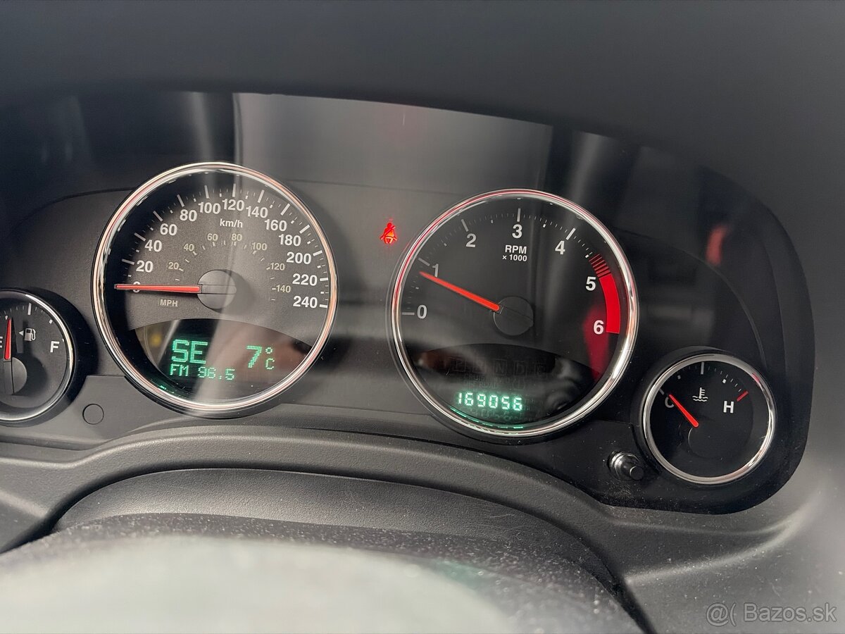 JEEP COMPASS 2,2 L TURBO DIESEL - 8