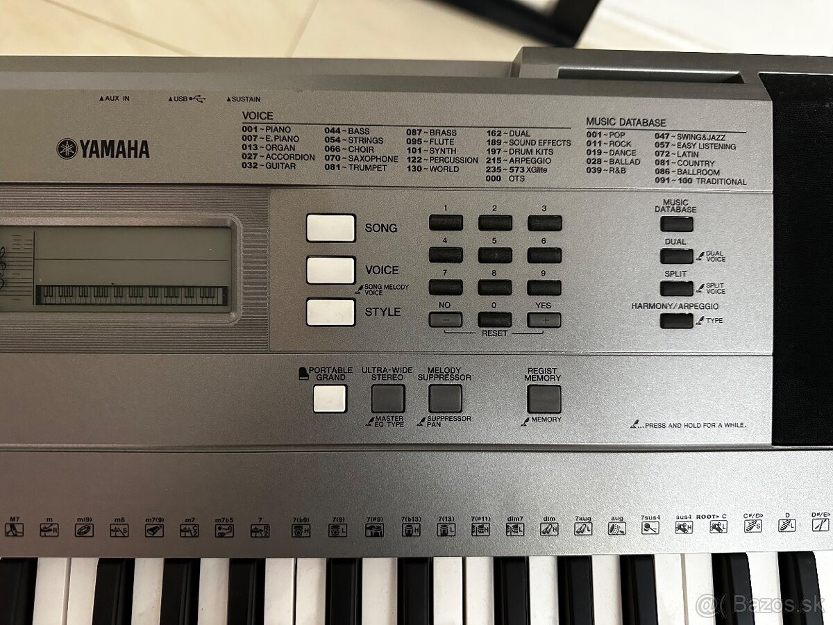 Predám keyboard Yamaha PSR E353 +stojan+pedál - 8