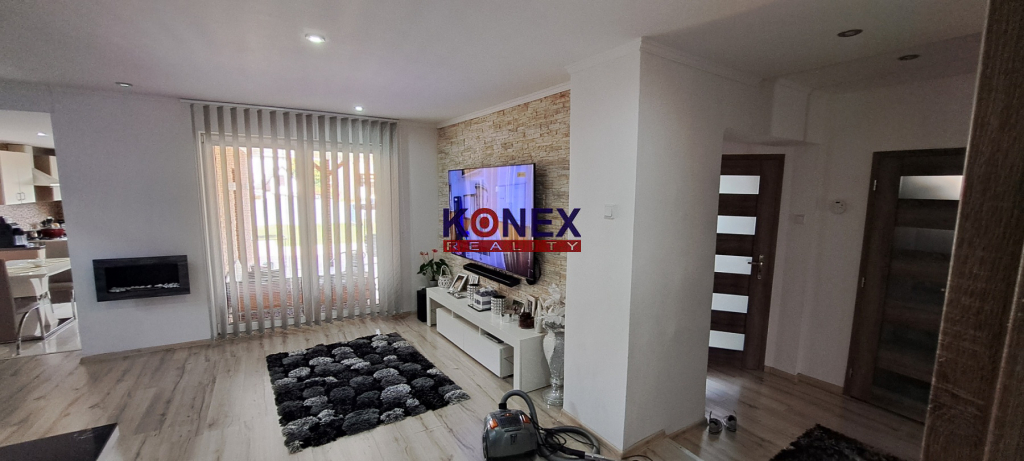 NA PREDAJ – Štvorec po kompletnej rekonštrukcii Trebišov - 8