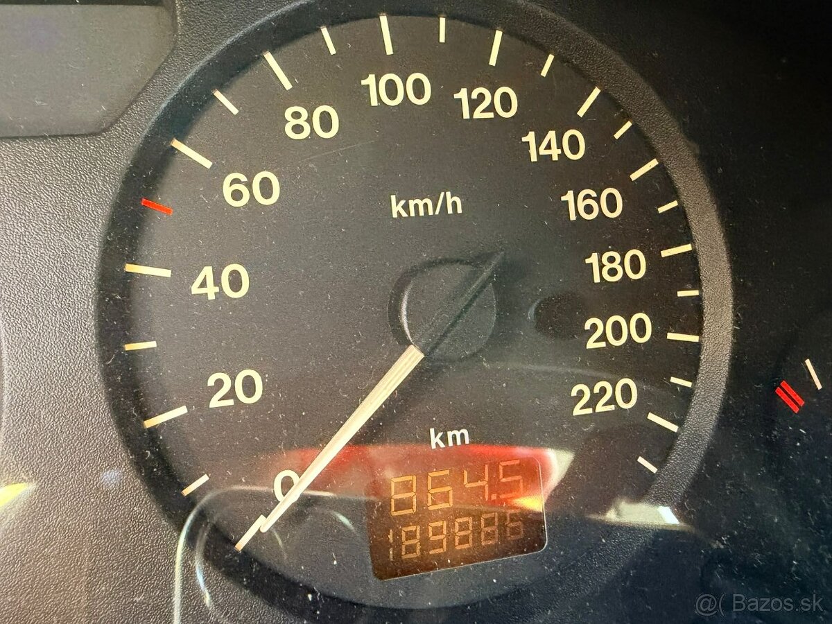 Predám Opel Astra kombi 1.6 16v - 8