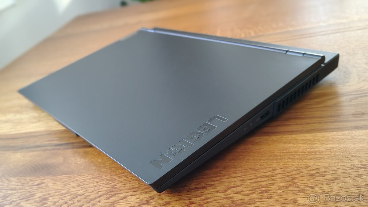 Predám herný notebook Lenovo legion 5 - 8