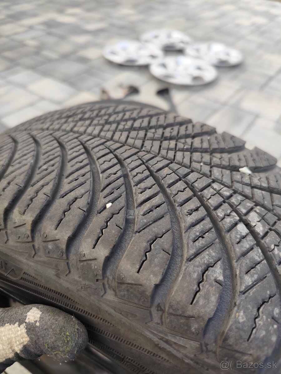 4x100 R15 Plechové disky s pneu - 8