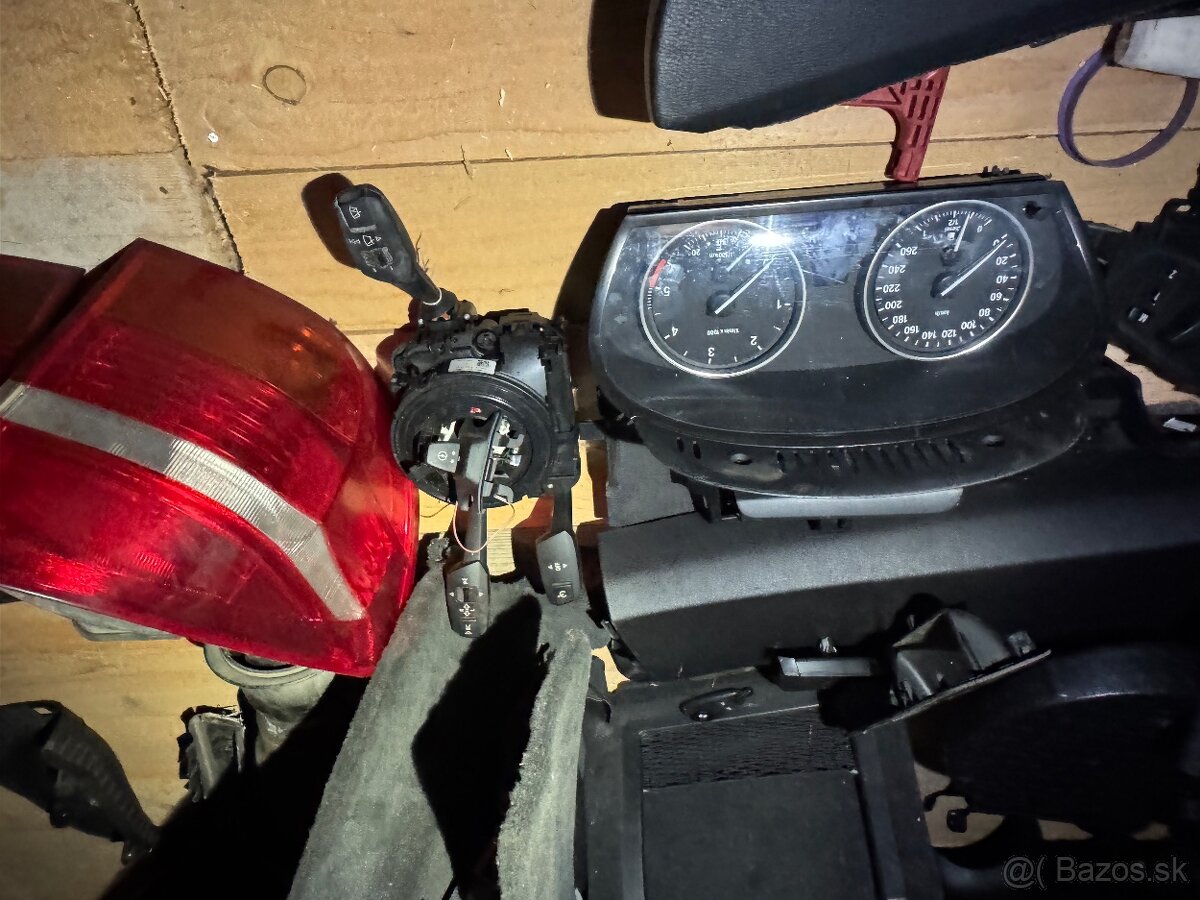 Interiér plasty bmw x5 e70 - 8