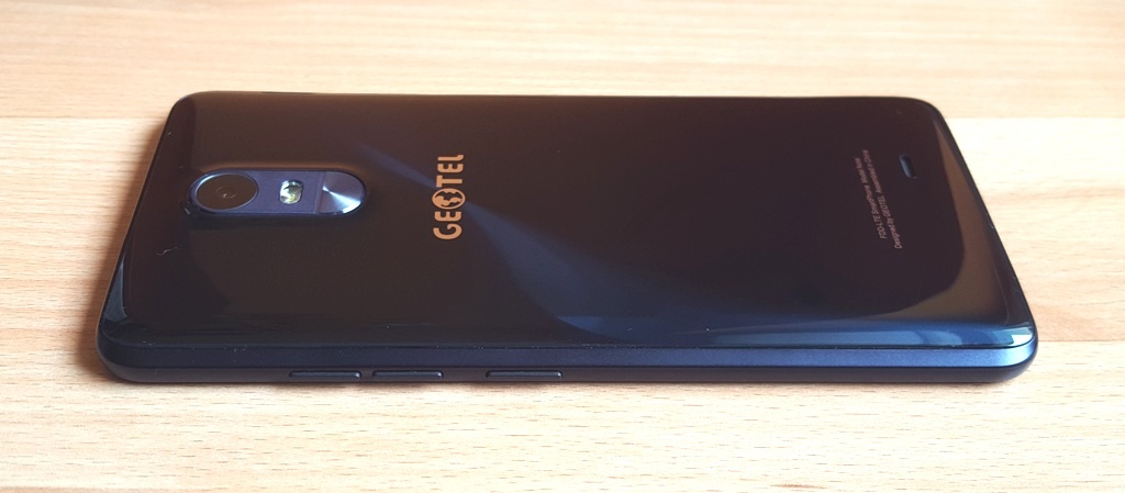 Predám 5,5 palcový GEOTEL 4G LTE - 8