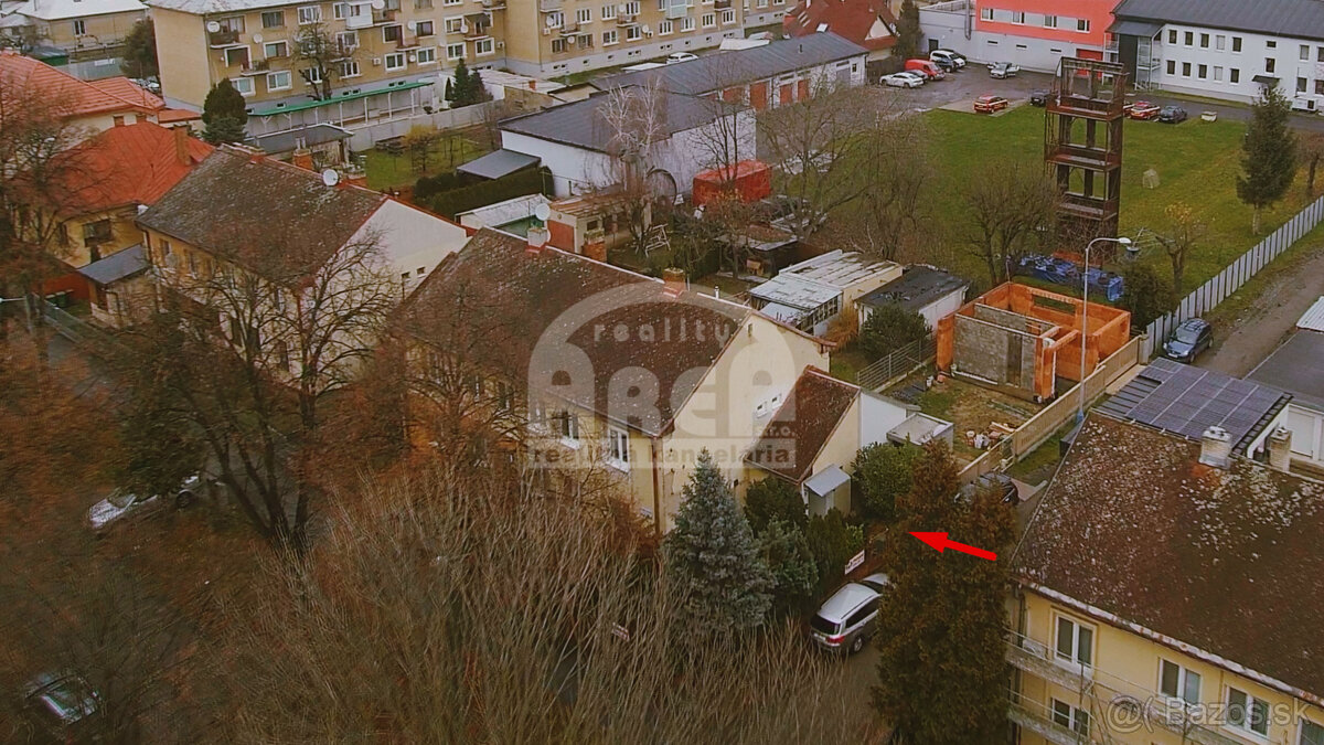 Tehlový 3- izbový byt s pozemkom na ulici S. Chalupku v Mi - 8