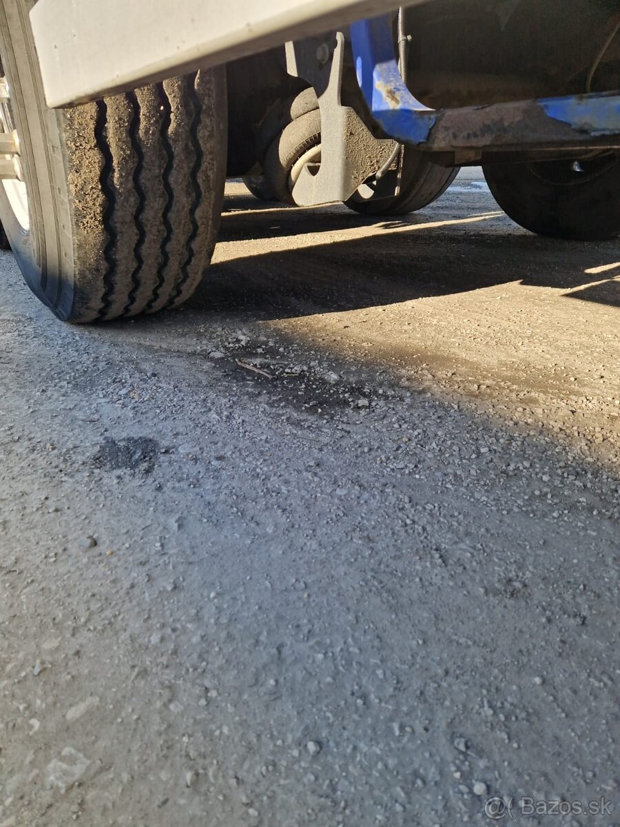 KRAKER Náves, posuvka, 2016, TOP - 8