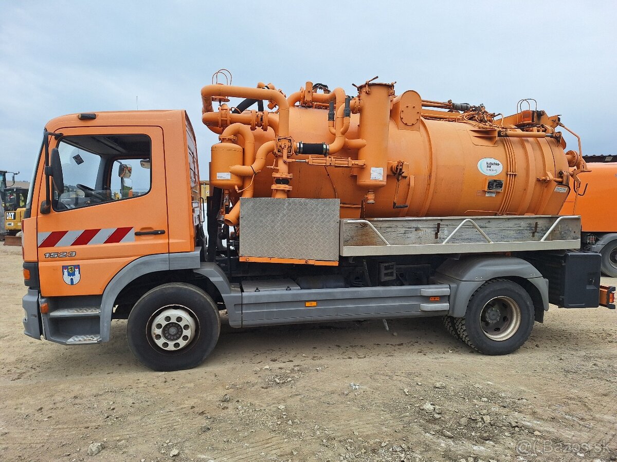 Fekálne vozidlo - 8