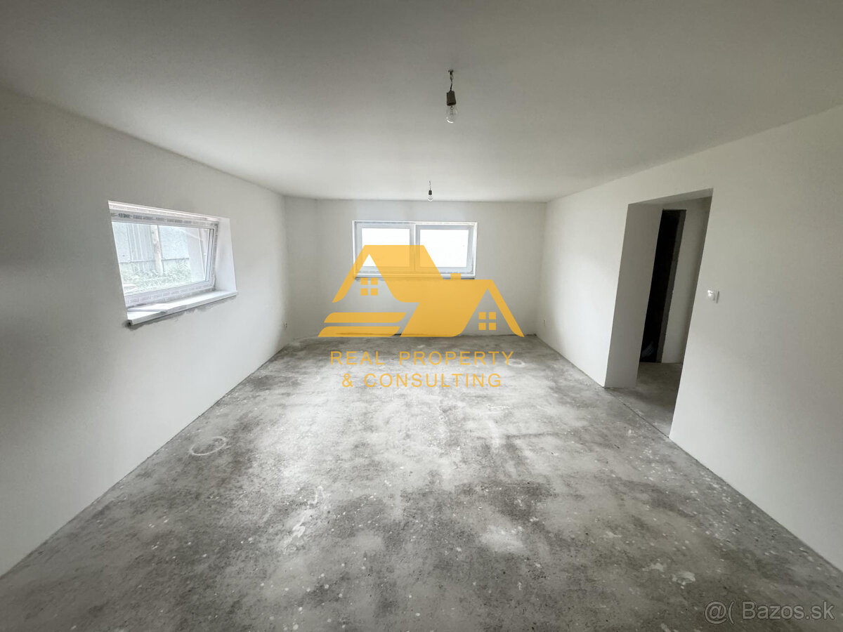 Predám dvojgeneračný dom v tichej lokalite v meste Hurbanovo - 8