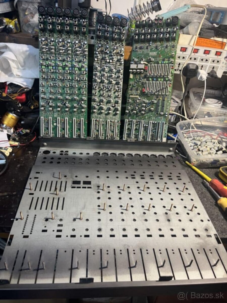 Dynacord Power Mate 1000 - 8