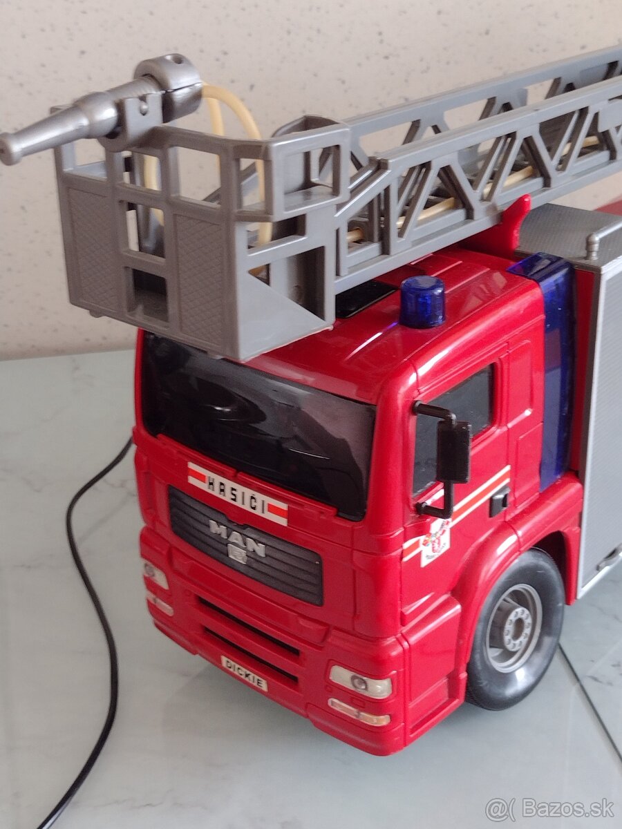 VELKÉ HASIČSKÉ AUTO NA BOVDEN - 8