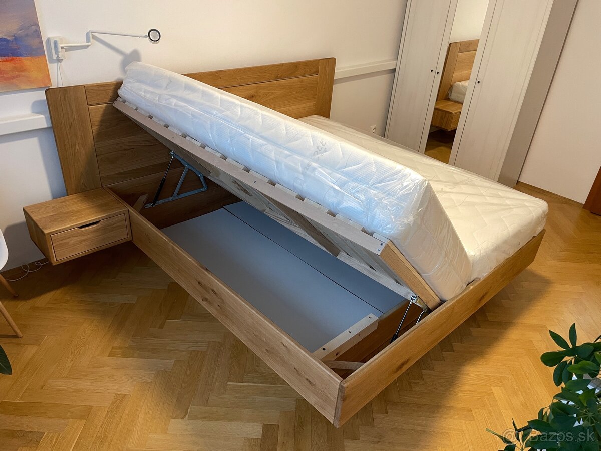 Dubová posteľ s úložným priestorom a stolíkmi - 8