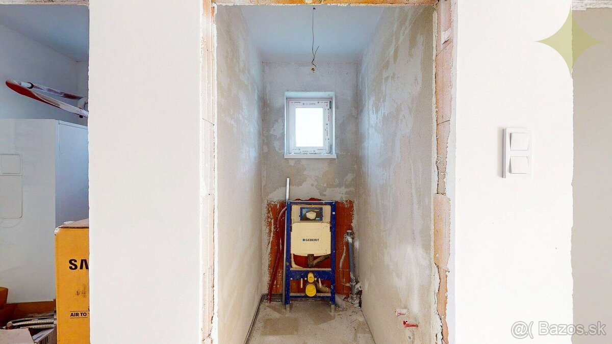 Na predaj nízko energetický rodinný dom v obci Ožďany so záh - 8