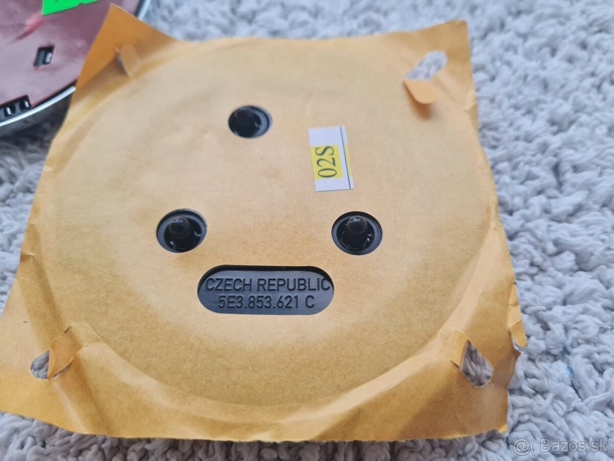 ŠKODA chromové emblémy / znaky / logo / rovný - 8