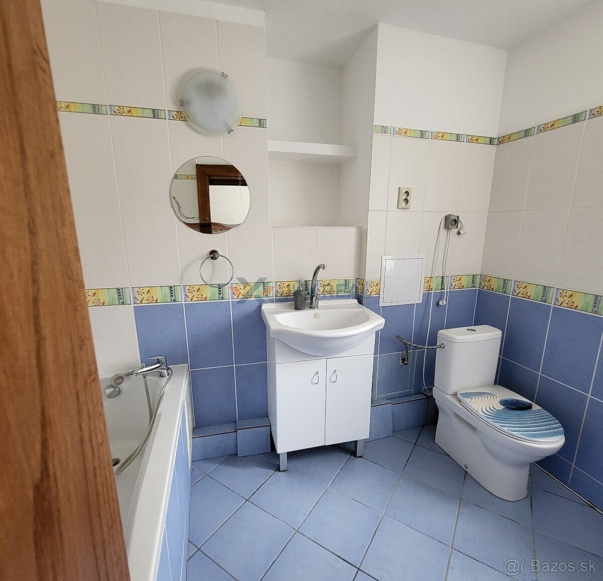 Slnečný 2-izbový byt s balkónom v tichej časti Prievidze - 8