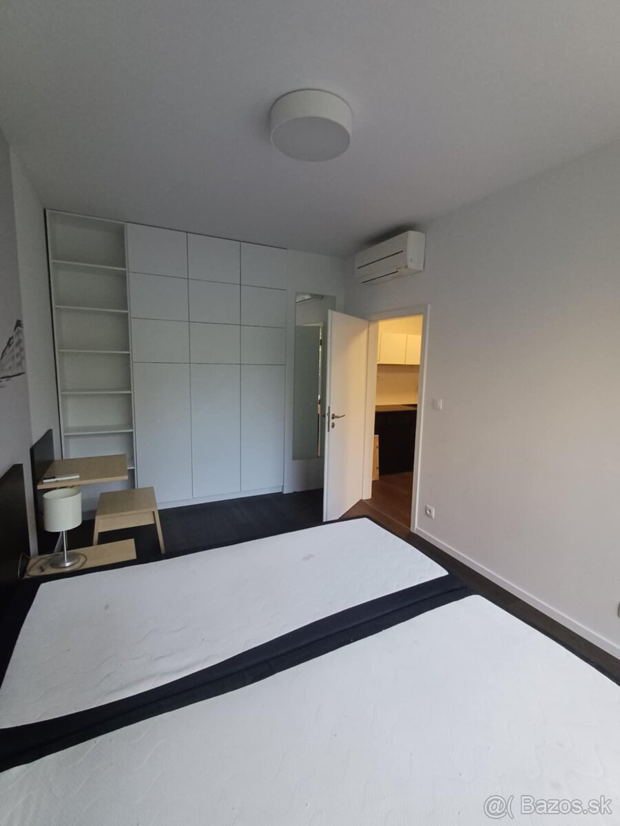 RK Byty Bratislava predá 2 izb. byt na ul. Žilinská, BA I. - 8