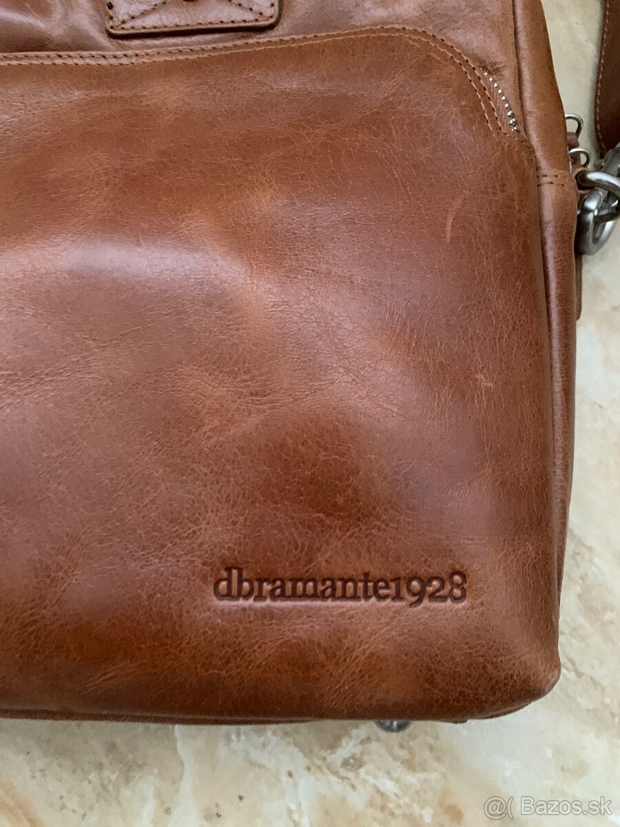 Apple MacBook Air 13” 2015 intel Core i-5 8GB RAM 128 GB SSD - 8