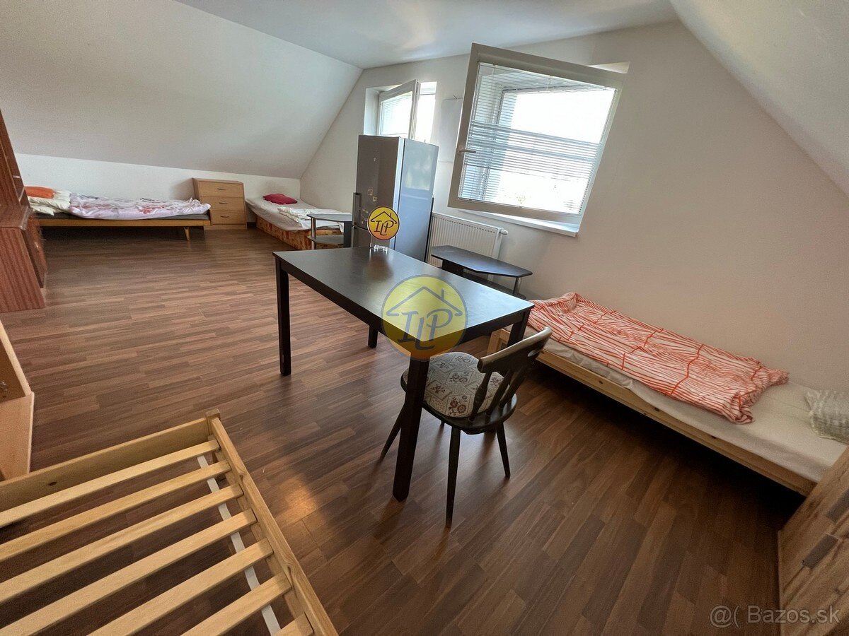 Dom, hala, kancelária, pozemok, sklad na predaj - Dunakiliti - 8