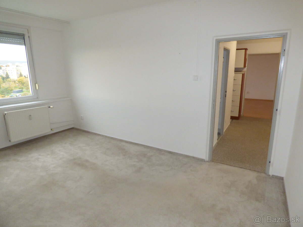 3-izb TERASA- Michalovska, OV, 66m2, ČR, balkón 8.p/8 - 8