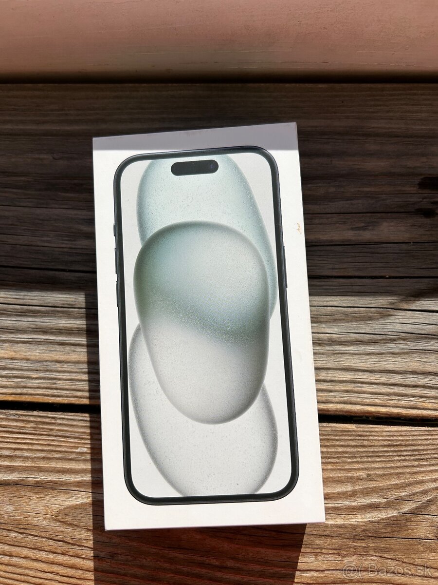 iPhone 15 - 8