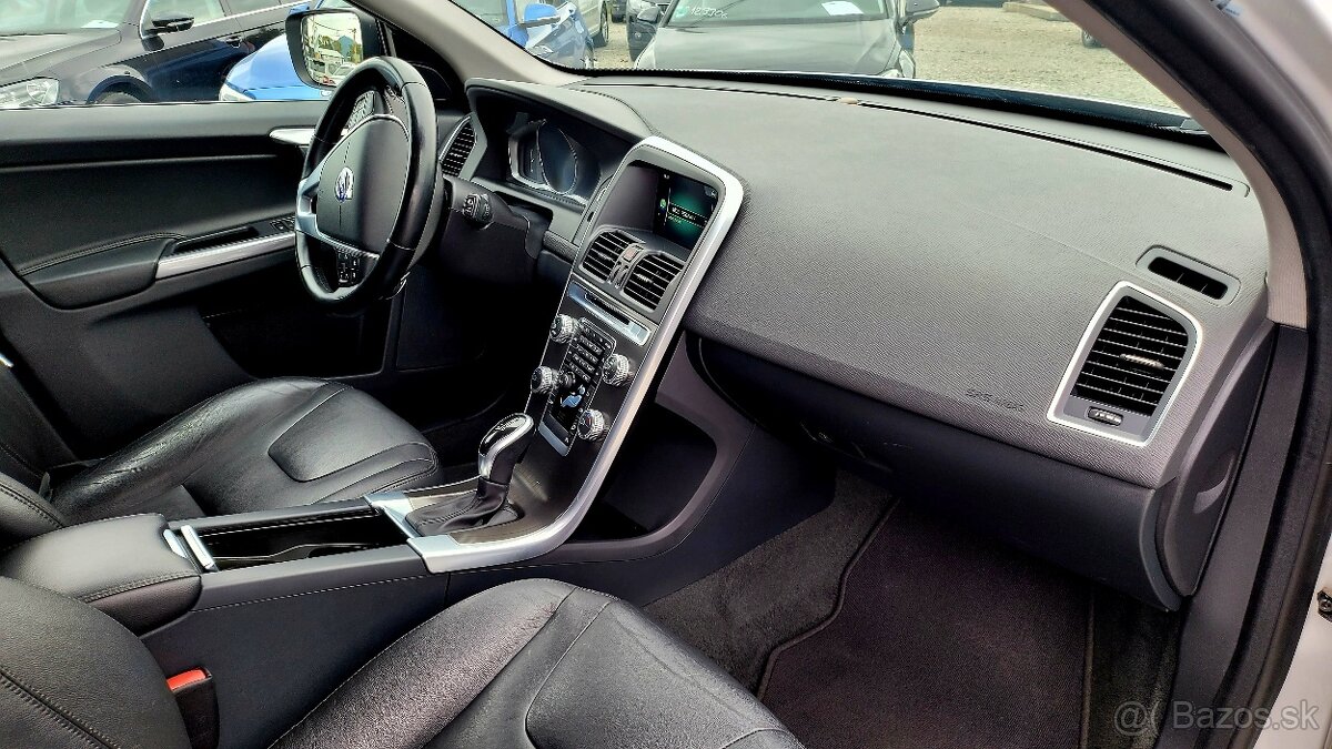 Volvo XC60 2.4 D5 -158kw AWD 4x4 - 8