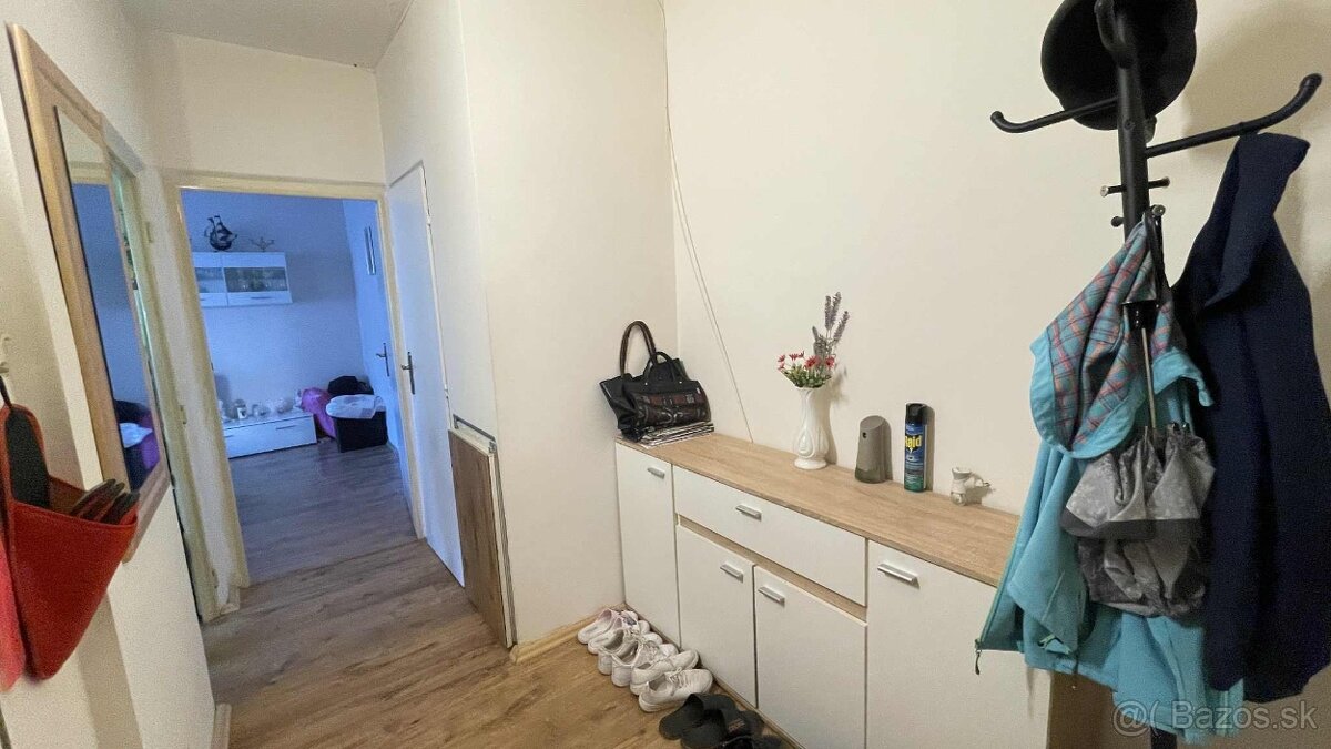 Predám 2 izbový byt - 8