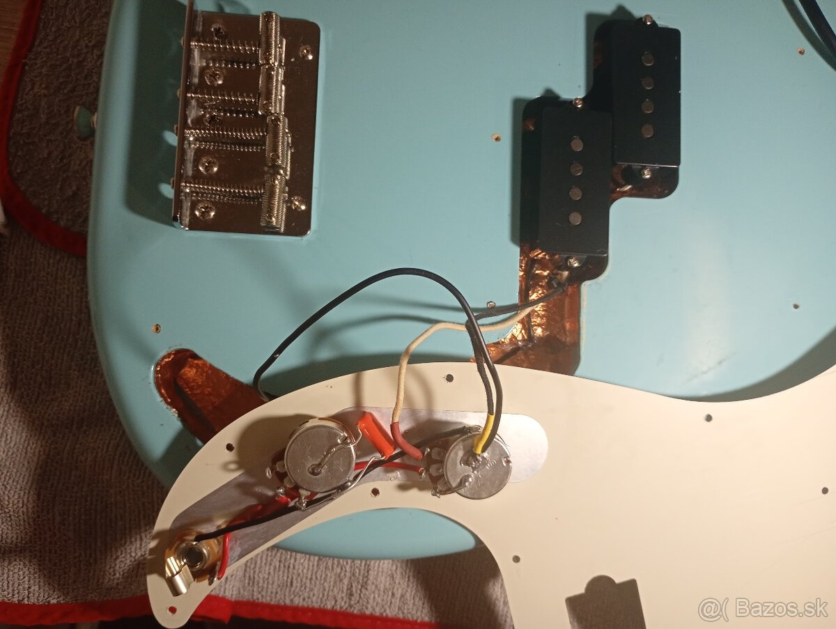 Harley Benton MV-4P Daphne Blue - 8