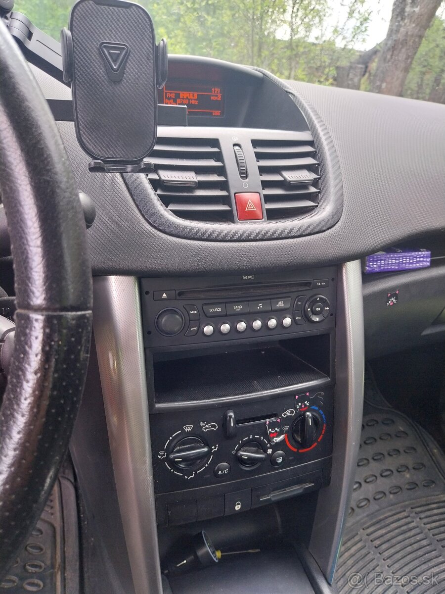 Prodám Peugeot 207 1.6, benzín+LPG,r.v.2009 - 8