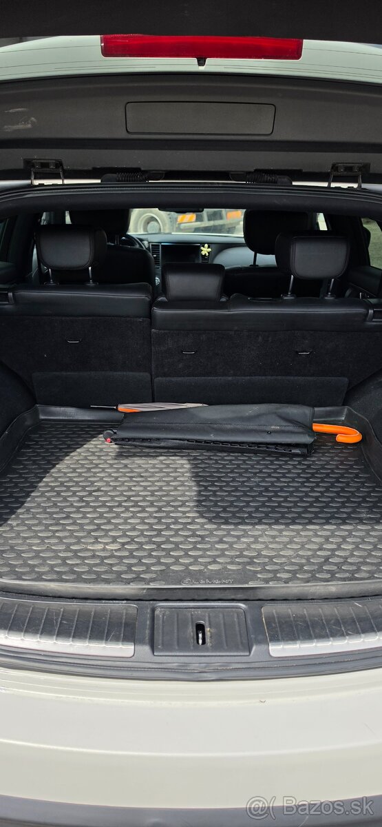 Infiniti FX30 - 8