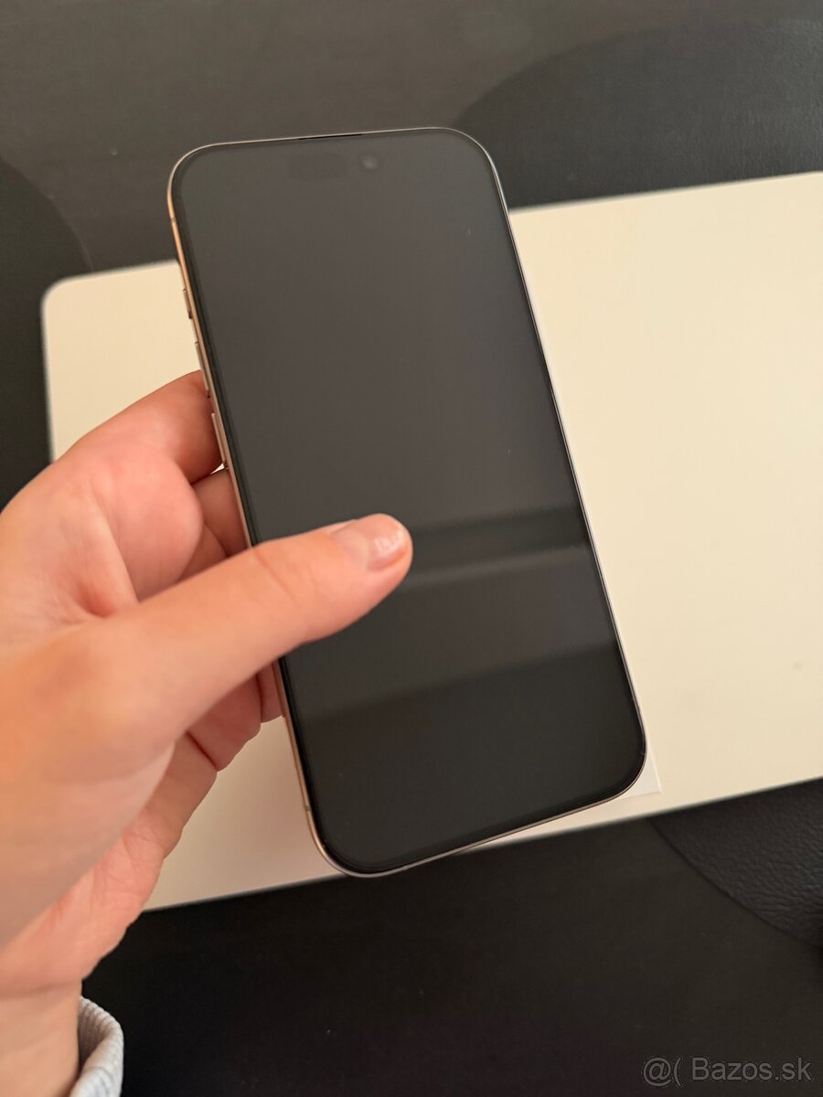 iPhone 15 Pro 256 gb Natural Titanium - 8