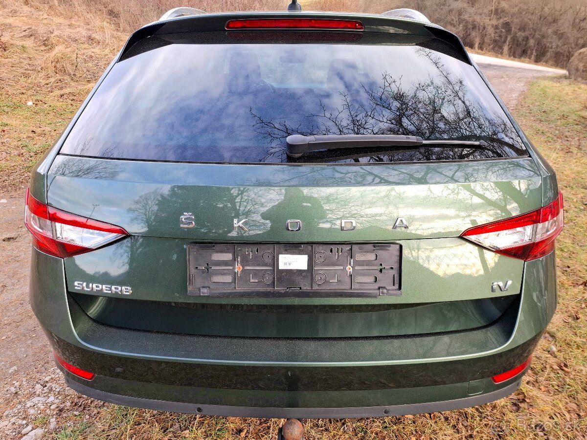Škoda Superb Combi iV 1.4 TSI PHEV ,DSG 115kW A6,panorama - 8