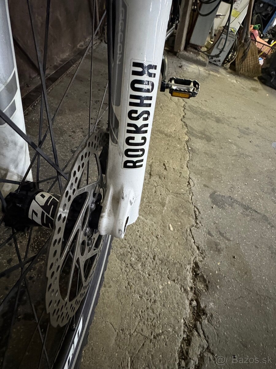 Predám centurion Backfire 27,5" - 8