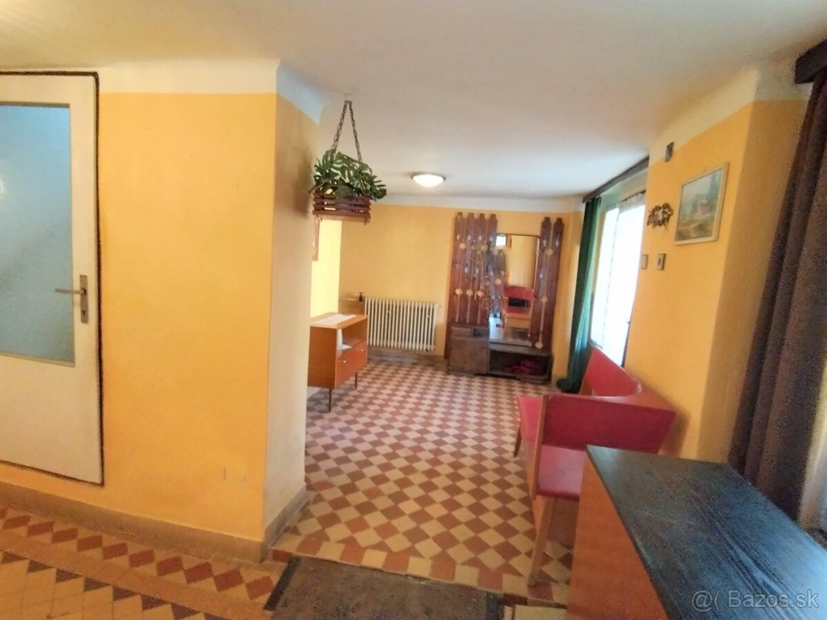 Exkluzívne predám 5 izbový rodinný dom v Bánove. - 8