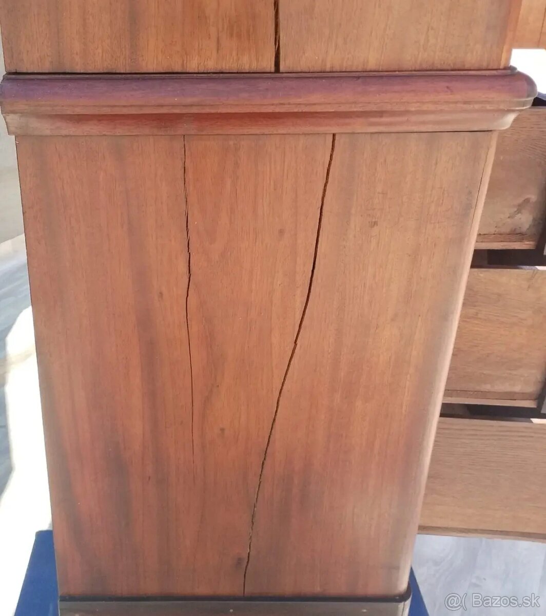 Skriňa starožitná. - 8
