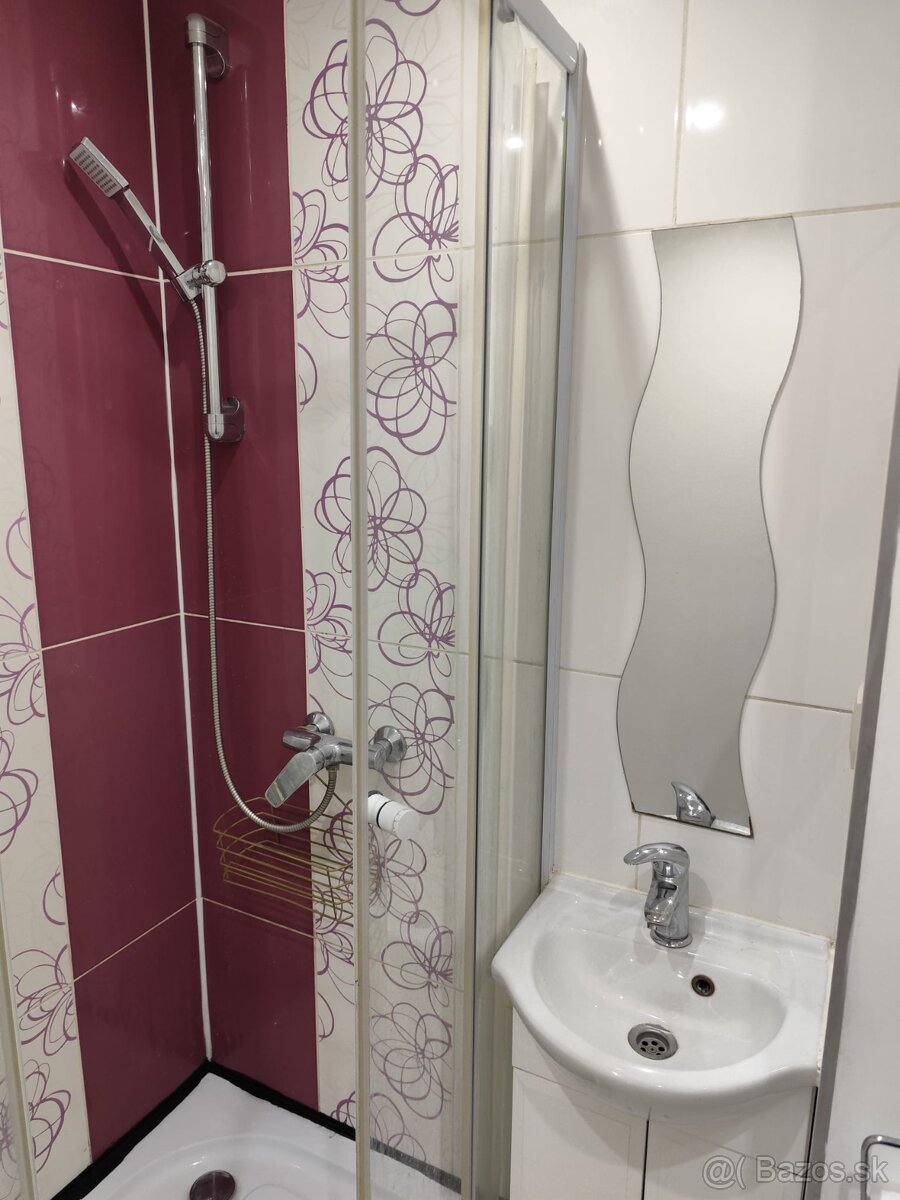 1-i slnečný byt v centre - 8