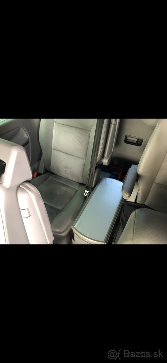 Volkswagen Multivan T5 2,5 TDI HIGHLINE 96kw - 8