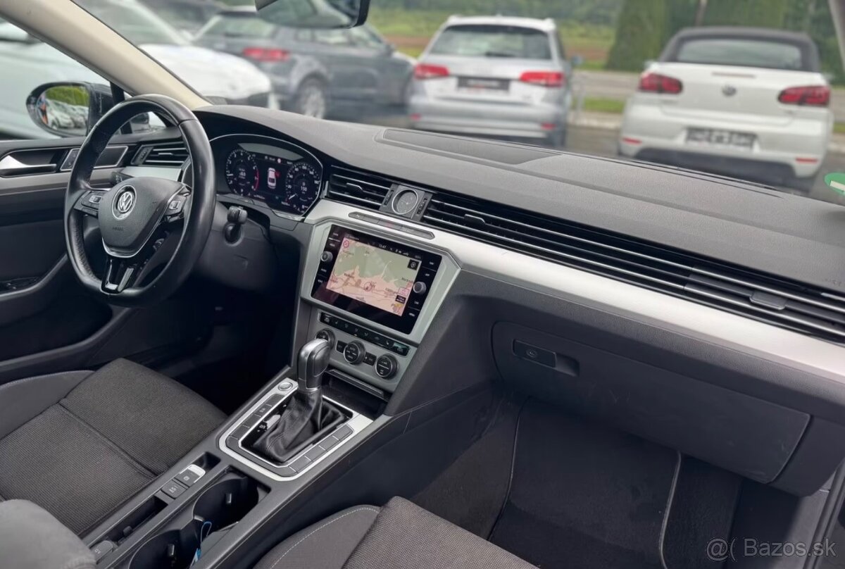 Volkswagen Passat - 8