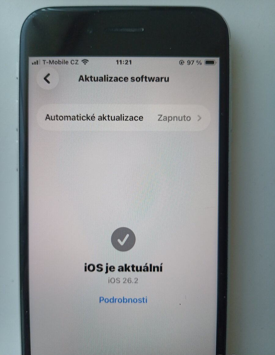 Apple iPhone SE 2020 64GB - 8