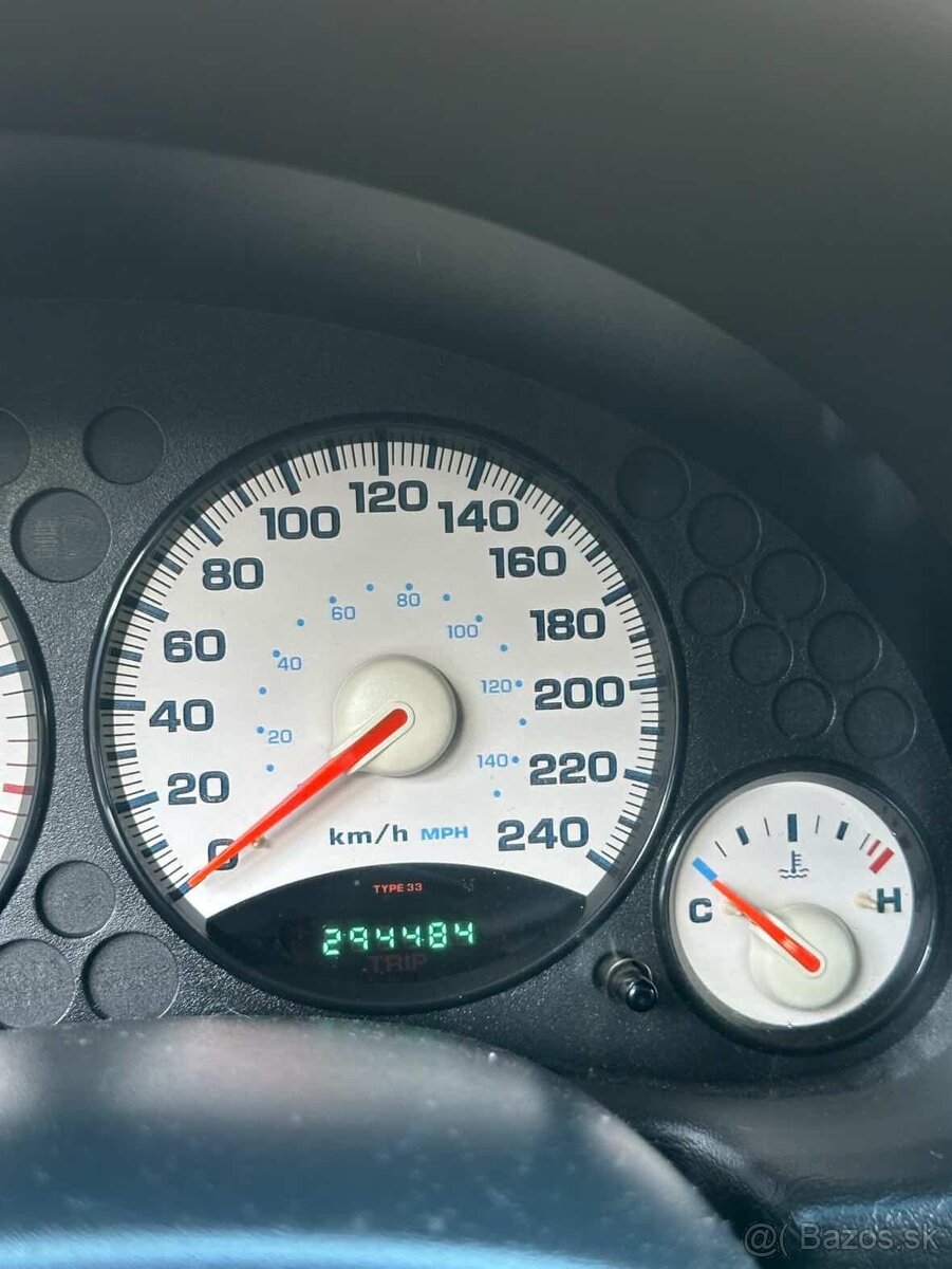 Jeep Cherokee KJ Liberty 2.5 CRD - 8