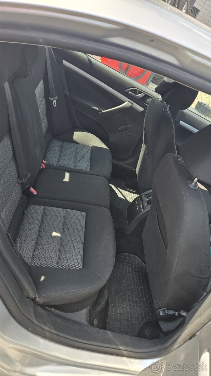 Skoda octavia 2 - 1.4 benzin - 8