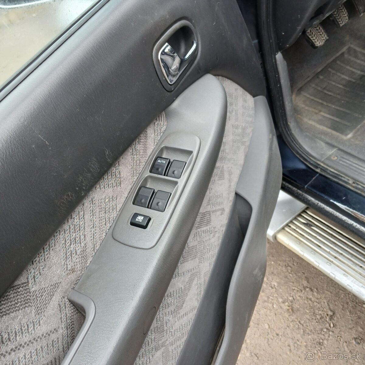 Mazda b2500. Big food. - 8