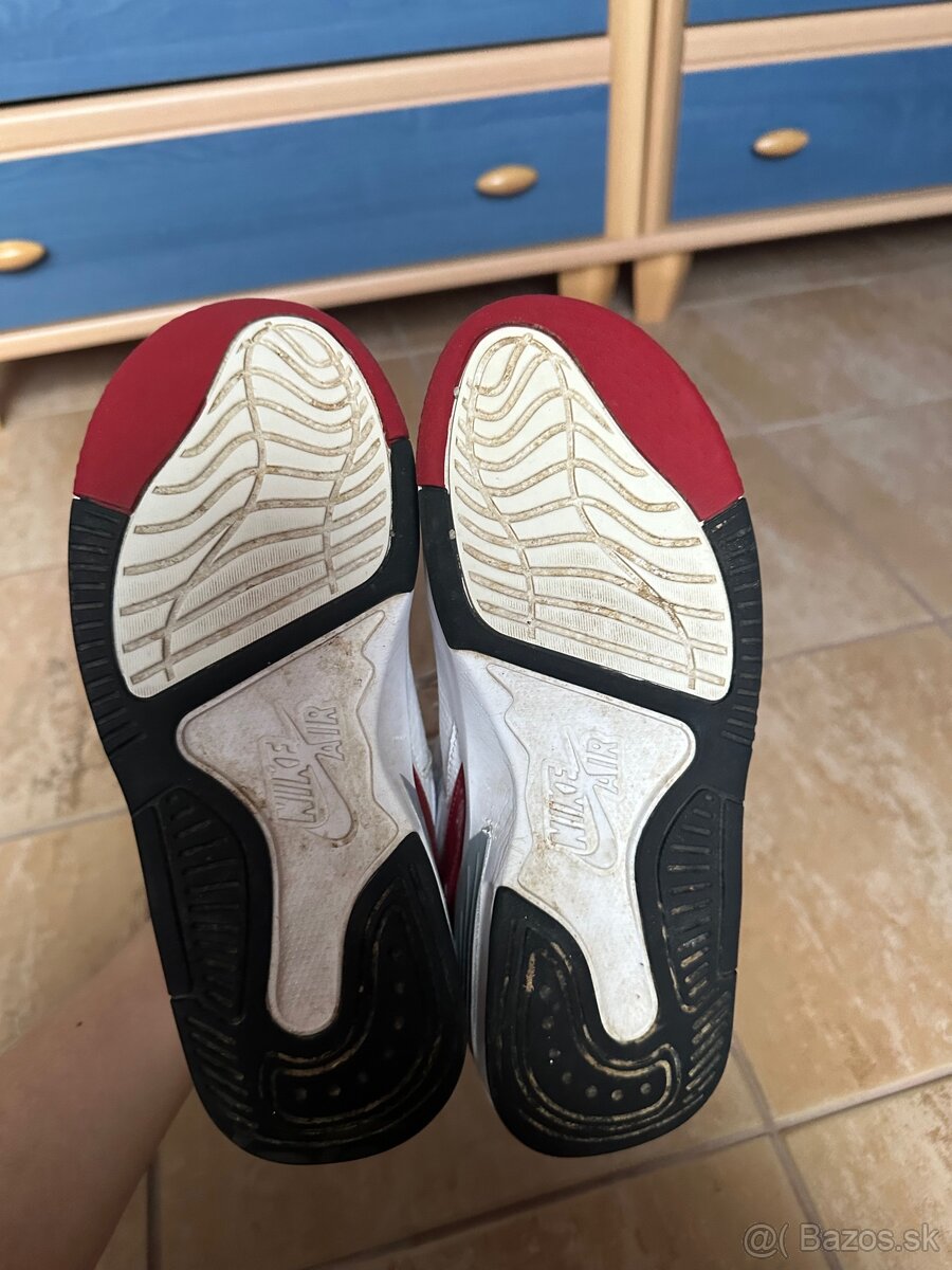 Nike JORDAN MAX AURA 5 - 8