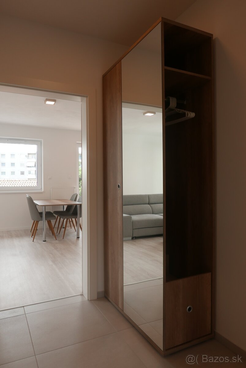 Realitný kancelária REALADR s.r.o. - 8