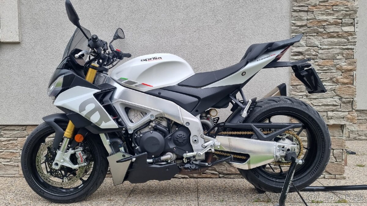 Aprilia Tuono 1100 V4 RR - 8