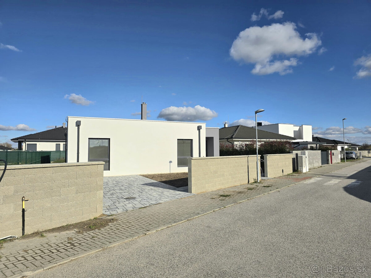 Novostavba 4 izbového bungalovu Šípková-Kvetoslavov - 8