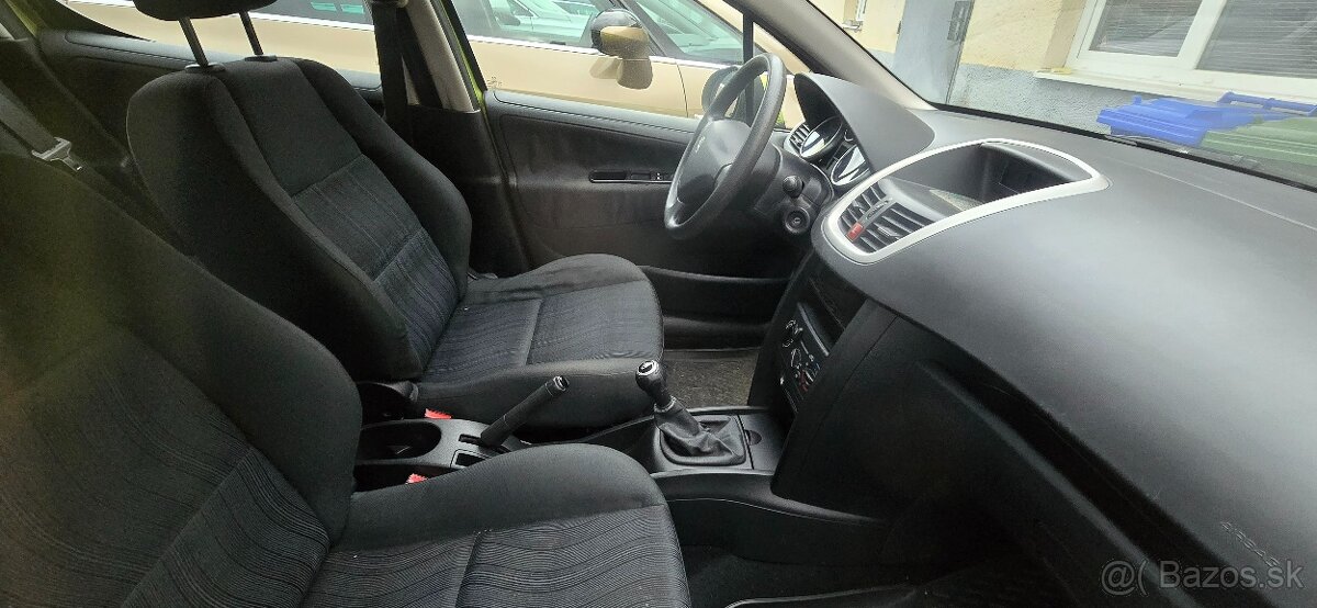 Predám na náhradné diely - 8