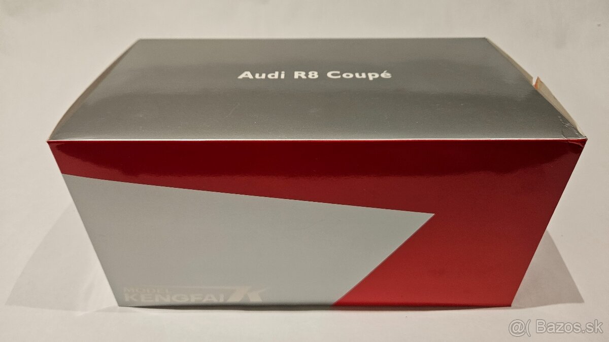 Kengfai 1:18 Audi R8 Coupé - 8