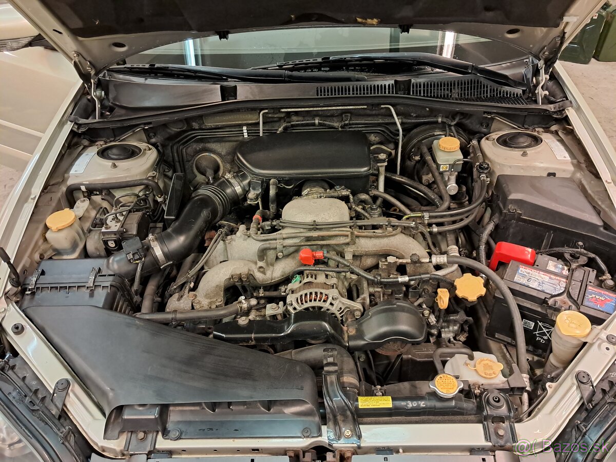 Subaru Outback 2.5 - 8