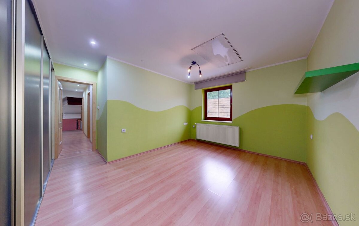 Rodinný dom s 2 bytovými jednotkami - 8