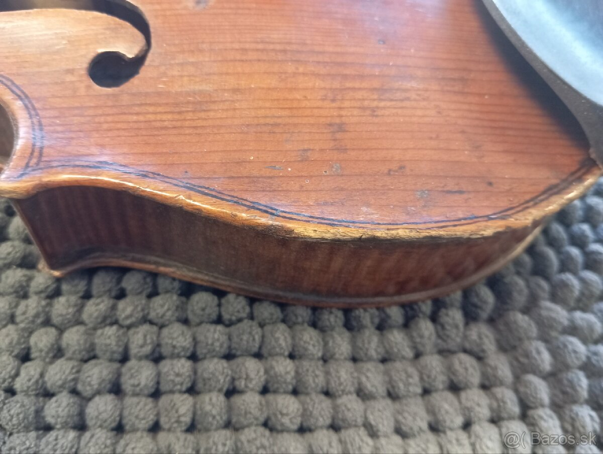 Husle 4/4, r.1885 - 8