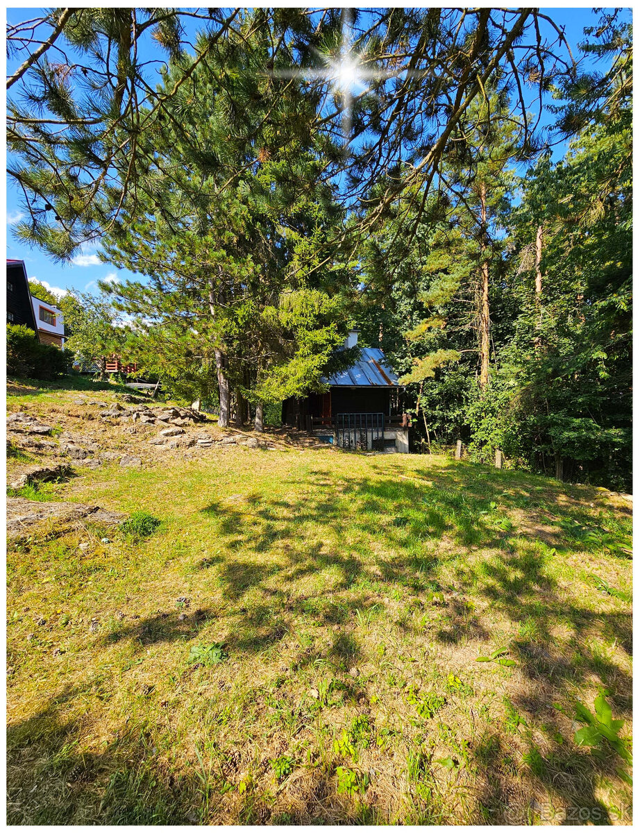 SLNEČNÉ STRÁNE / ZÁHRADNÁ CHATKA / POZEMOK 880 m2 / DOHODA - 8